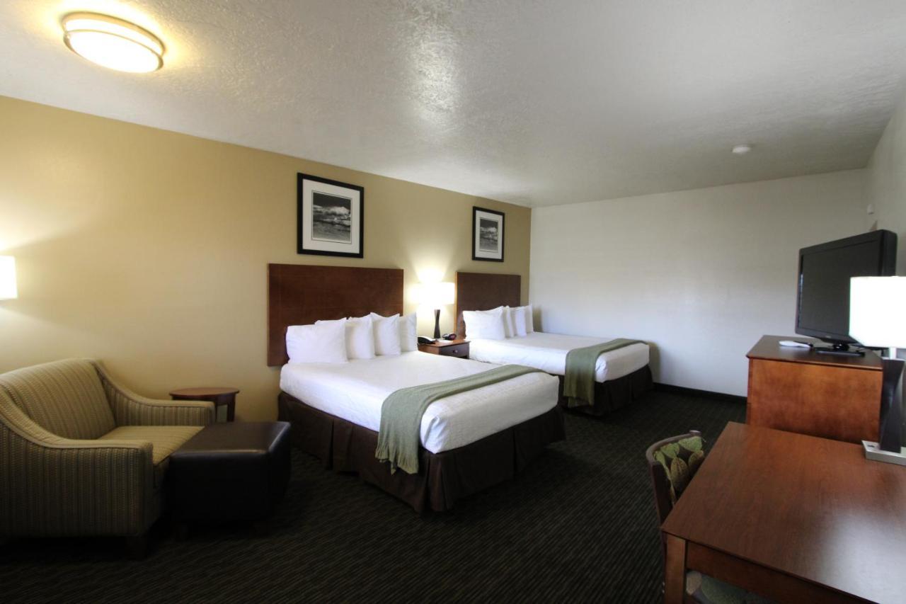 Dinosaur Inn & Suites Vernal Exterior photo