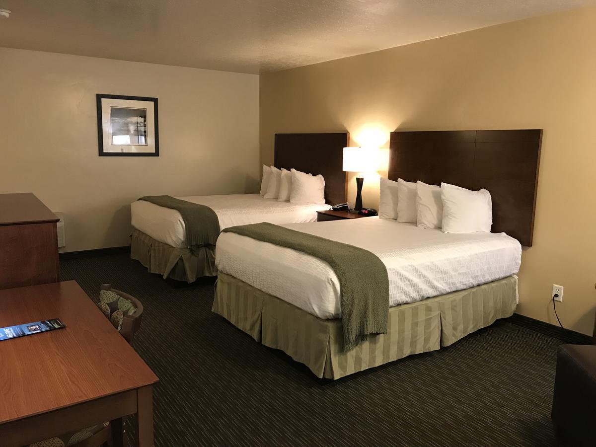 Dinosaur Inn & Suites Vernal Exterior photo